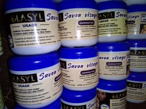 Savon visage anti tâche et boutons